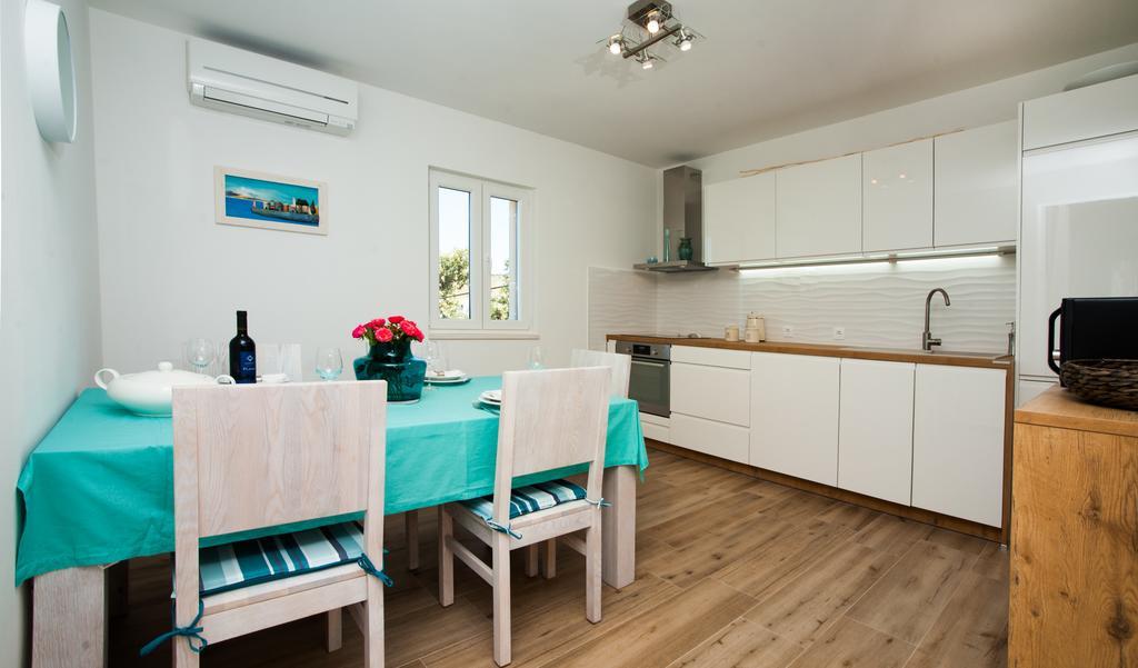 Apartments Villa Laguna With Pool Ražanj Zimmer foto
